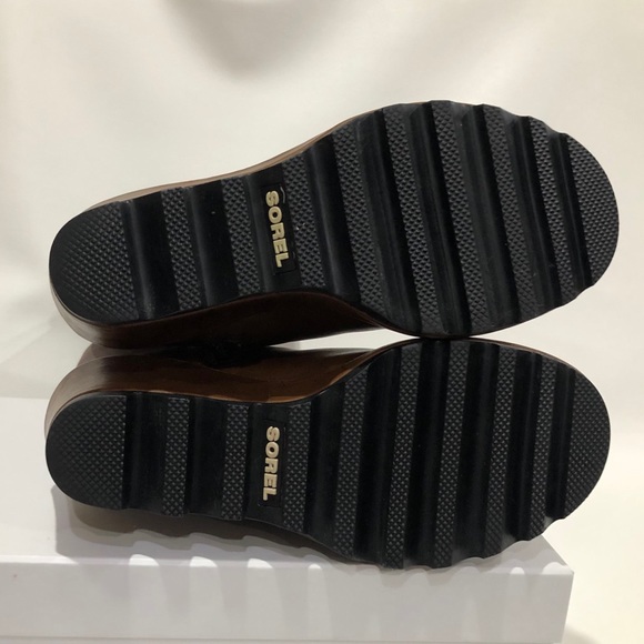 Sorel Lux Leather Wedged Boots Brown Side Zippers - Picture 7 of 16